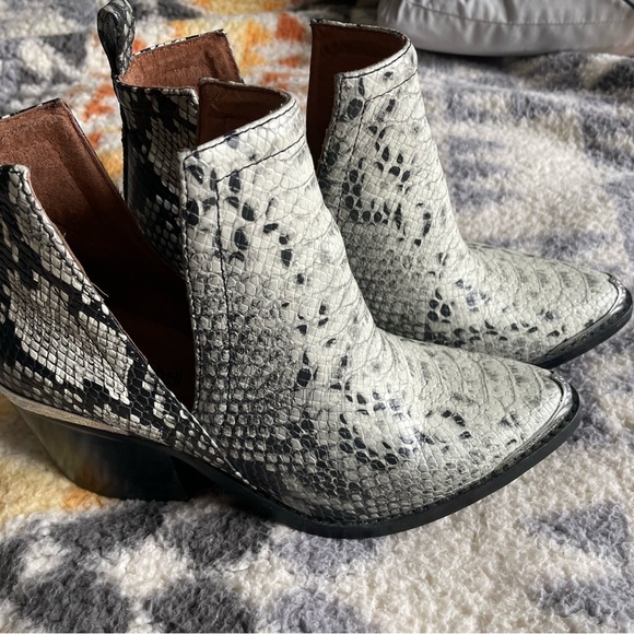 Jeffrey Campbell Snakeskin Boot - Picture 5 of 10